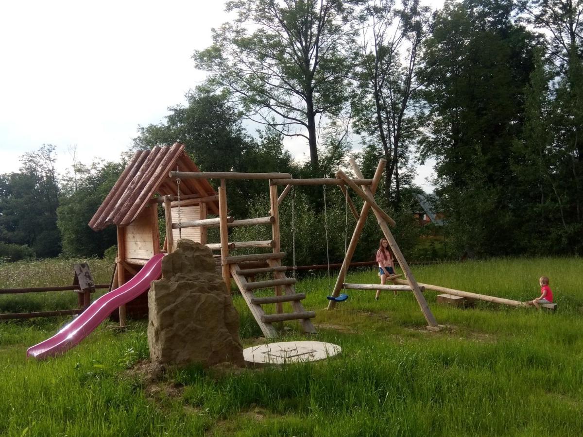 Nad Termami Villa Dzianisz Exterior foto